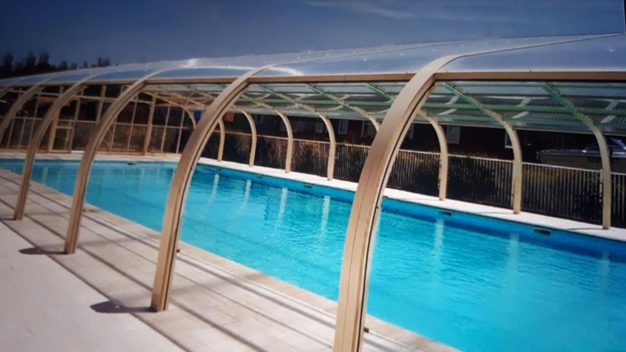 Les Bains De Holiday home