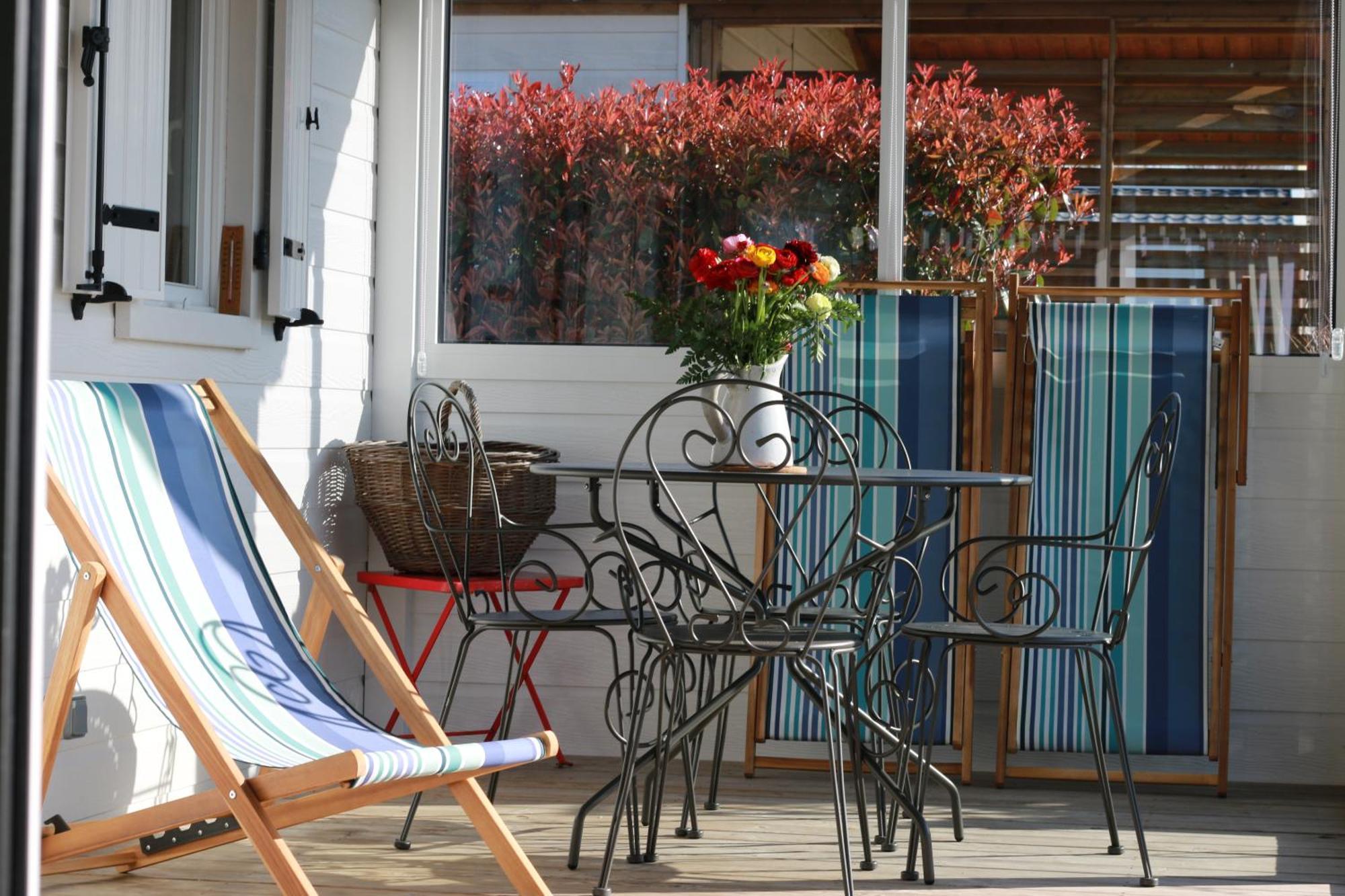 Les Bains De Holiday home